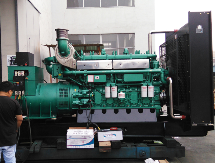玉柴1100KW柴油發(fā)電機(jī)組